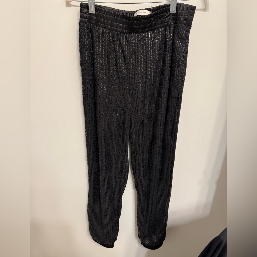 Mustard Seed Black Sequin Cropped Pants - joggers style